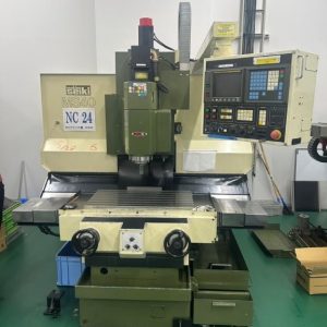 Máy phay MAKINO MS40
